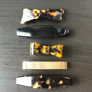 Lot of 5 hair clips